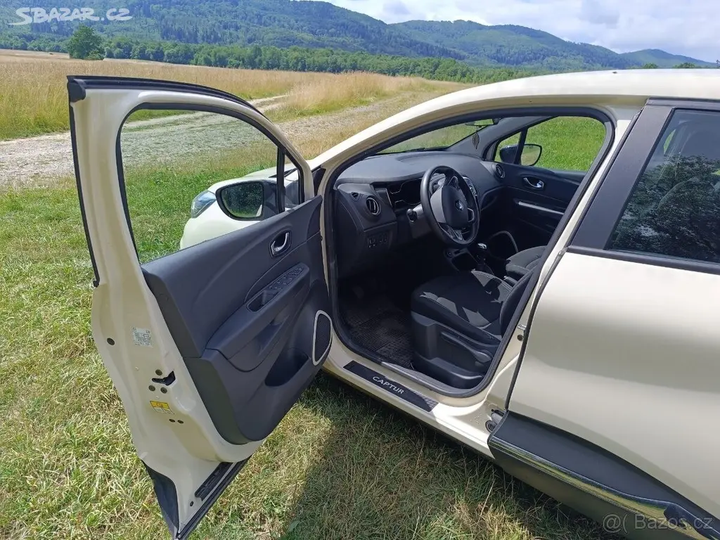 Renault Captur 1,2 TCE - fotka 6