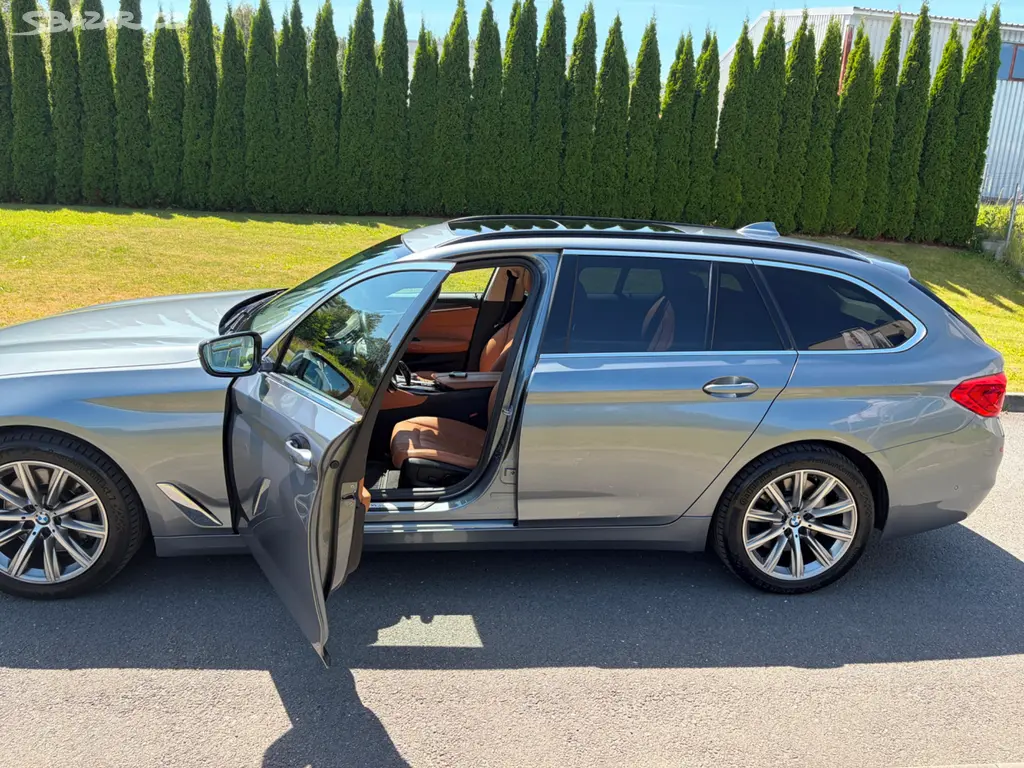 BMW530DxDrive,r.2020, 110t.km,serviska,garážované - fotka 6
