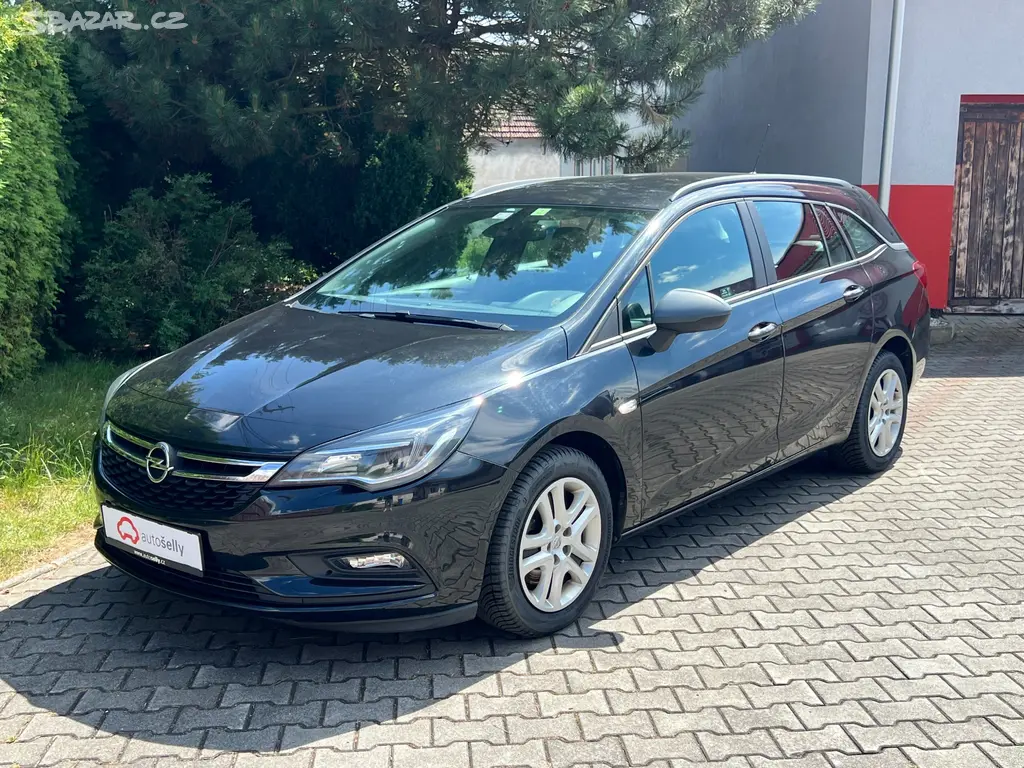 Opel Astra 1,6 CDTi Sports Tourer PREMIUM | 1.maj
