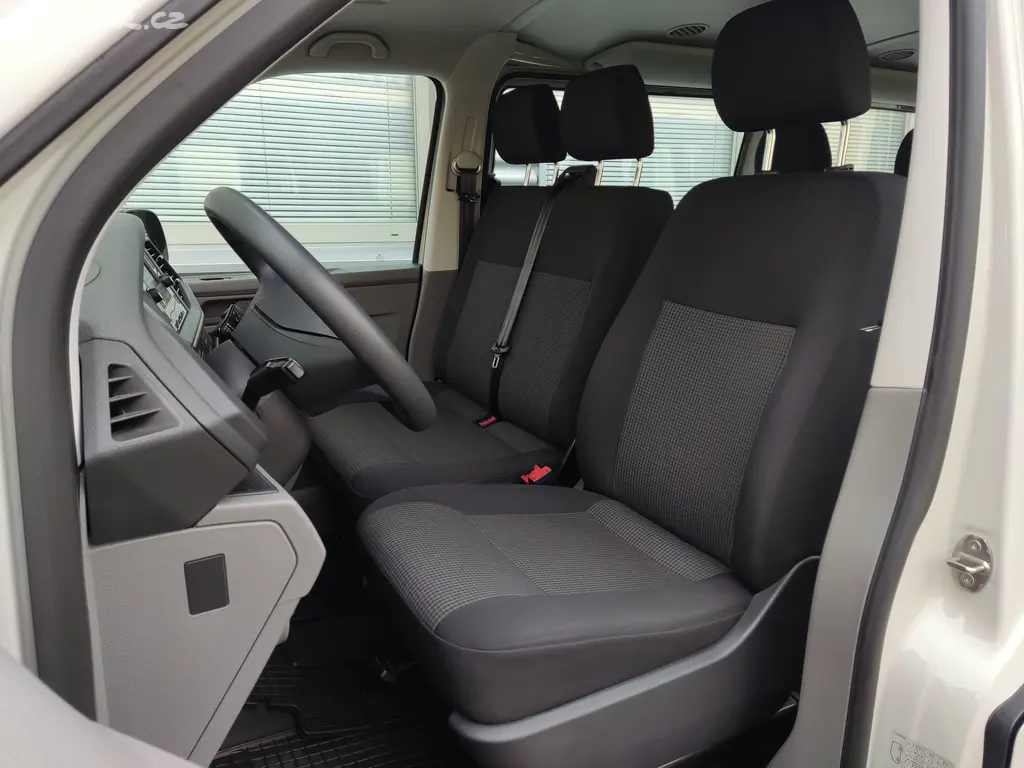 Volkswagen Transporter, 2.0 TDI 110 kW DR 9míst - fotka 6
