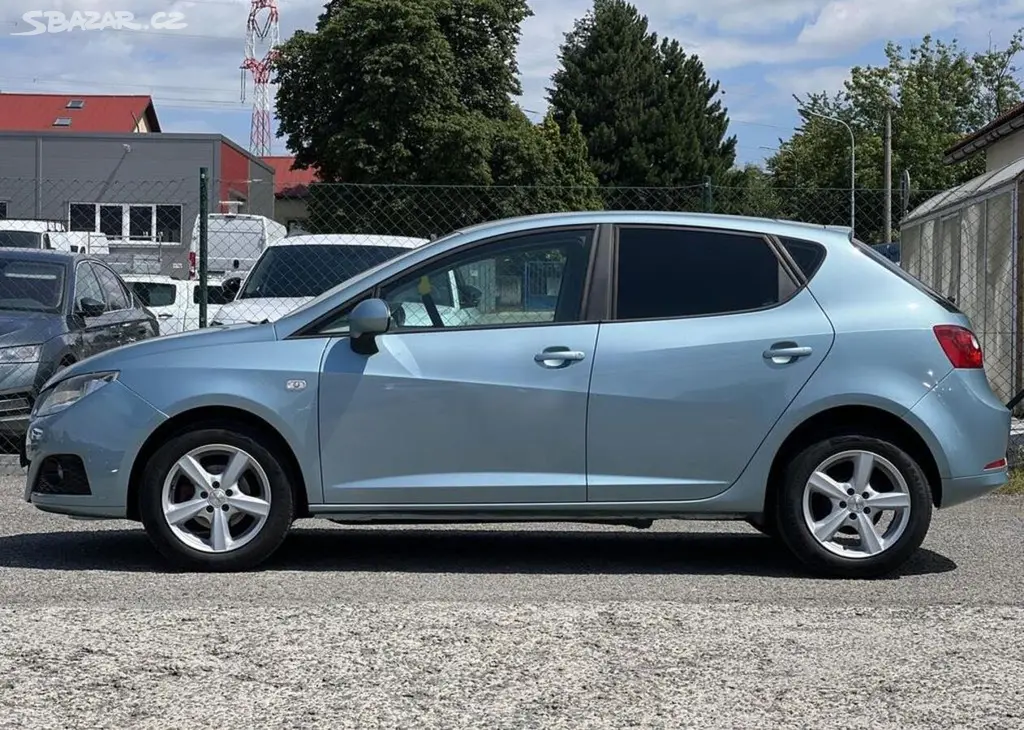 Seat Ibiza 1.4i 16v 63kw KLIMA PŮVOD ČR manuální - fotka 4