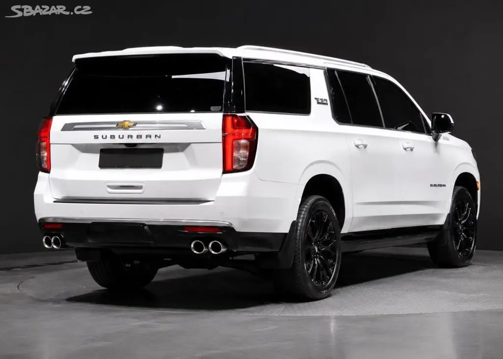 Chevrolet Suburban 5.3 V8,261KW,EXCLUSIVE,4X4,DPH - fotka 5