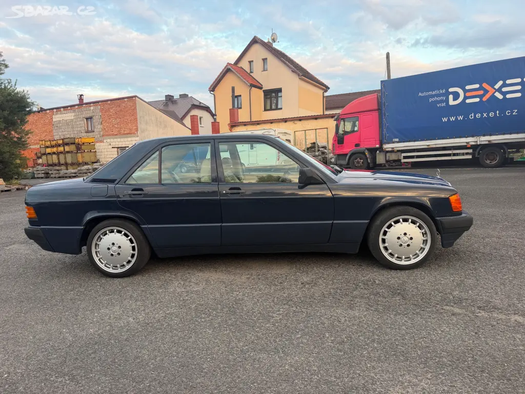 Mercedes Benz W201 190E 2.6 Manual - fotka 4