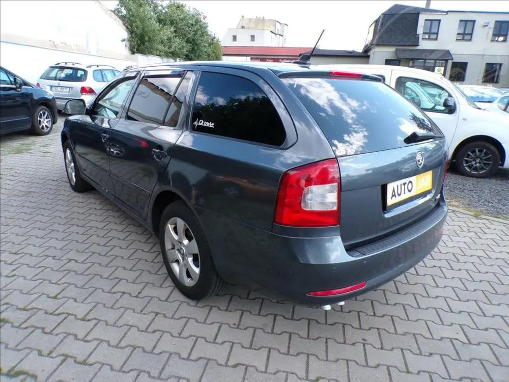 Škoda Octavia 1,9 TDI DSG - fotka 3