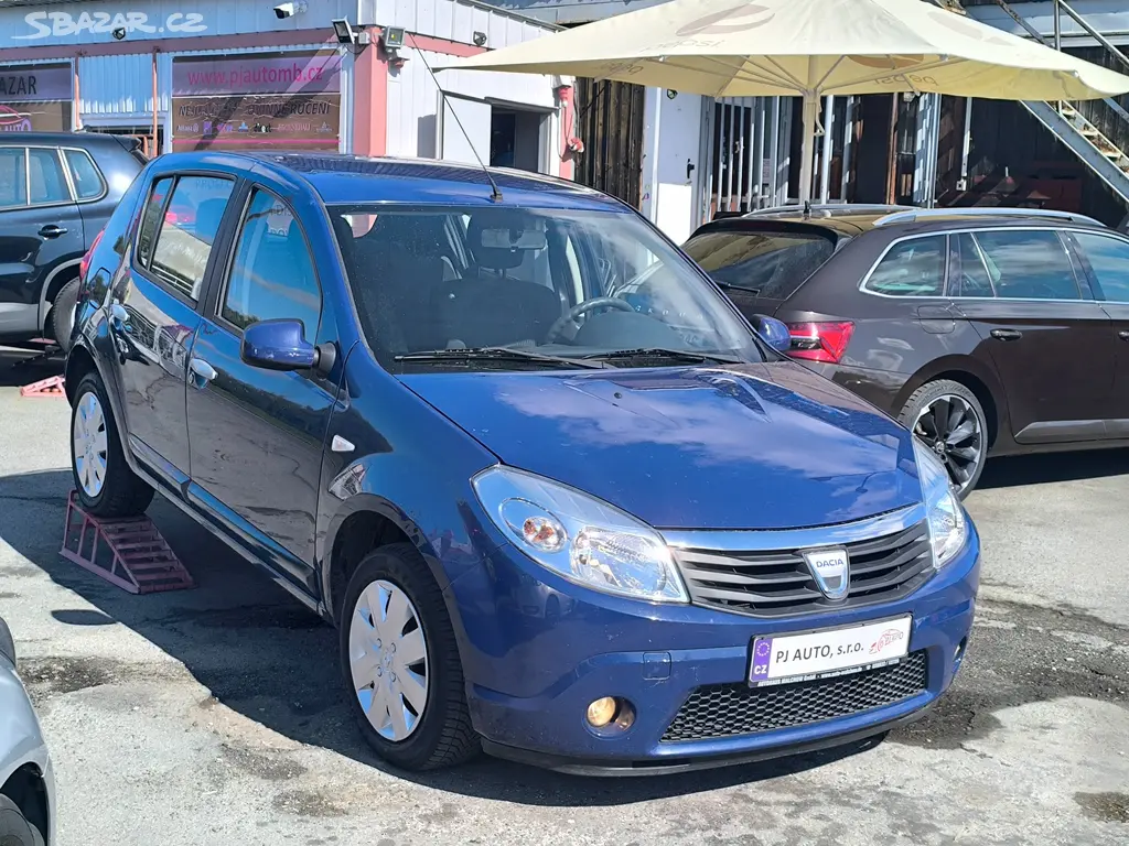Dacia Sandero 1.6 MPi 64kW Laureate ,Tažné,2maj - fotka 3