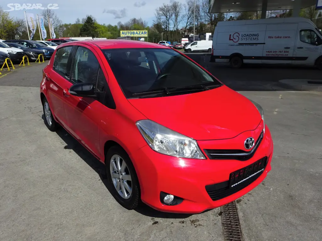 TOYOTA YARIS 1,4 D-4D GARANCE KM - fotka 3