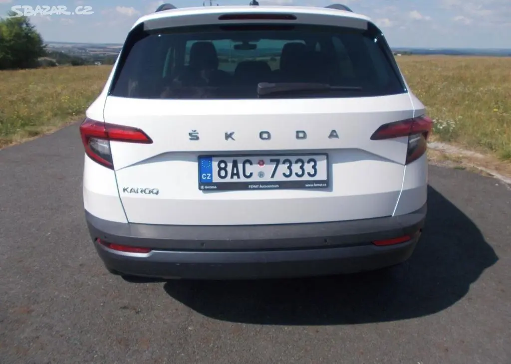 Škoda Karoq 1,5 TSI 110 KW 1 maj koup ČR benzín - fotka 4