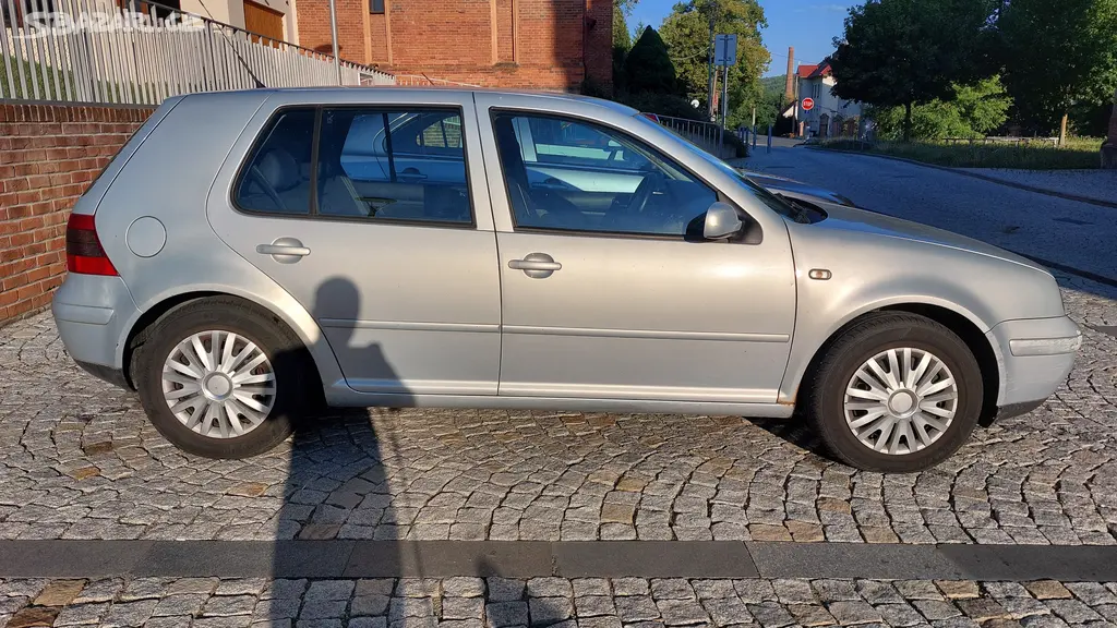 VW Golf 4 1.6 74kw AKL - fotka 3