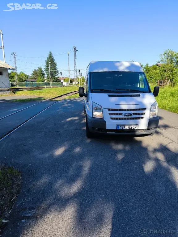 Ford Transit 2,2 350L - fotka 2