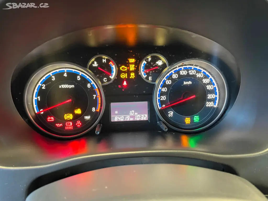 SUZUKI SX4 4X4 1,6 88KW 1 MAJITEL 84TKM 2014 - fotka 6