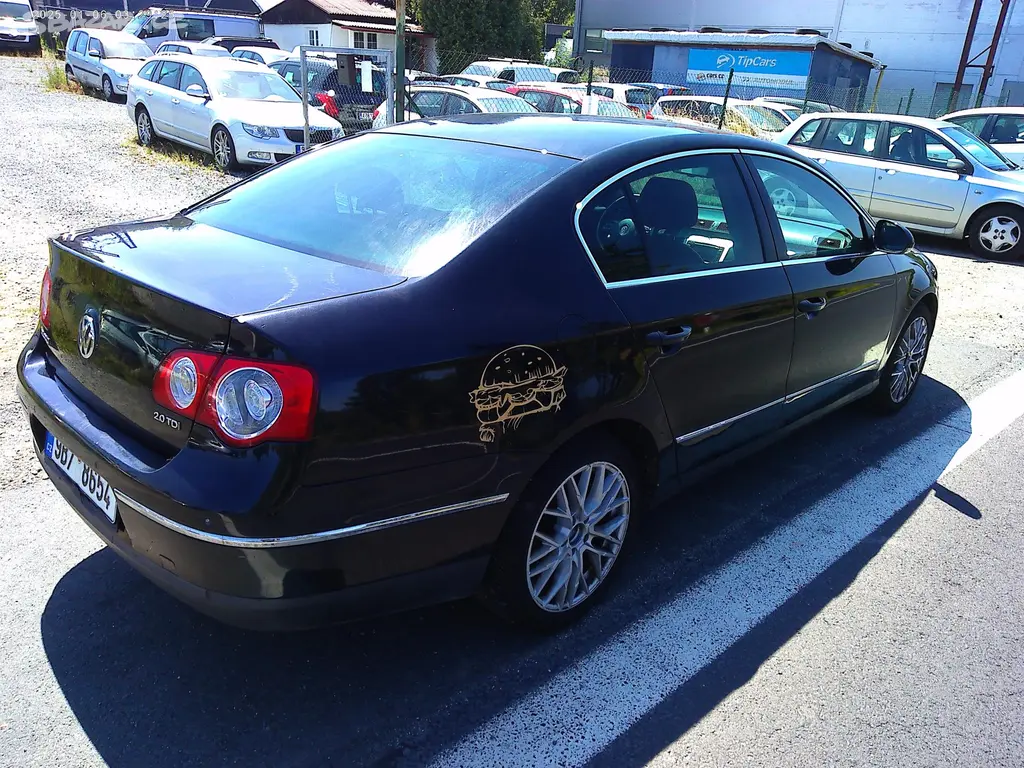 Volkswagen Passat, 2.0TDi, 125kW, klima - fotka 5