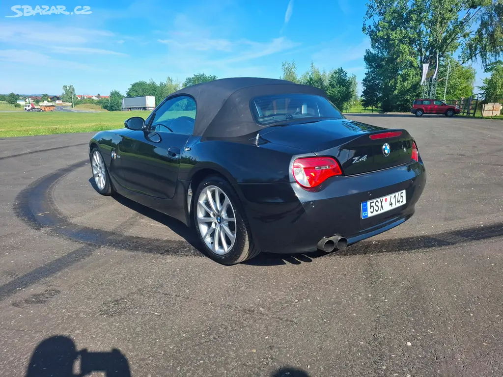 BMW Z4 Cabrio 2.5i 130kW,xenony,manuál,el.střecha - fotka 6