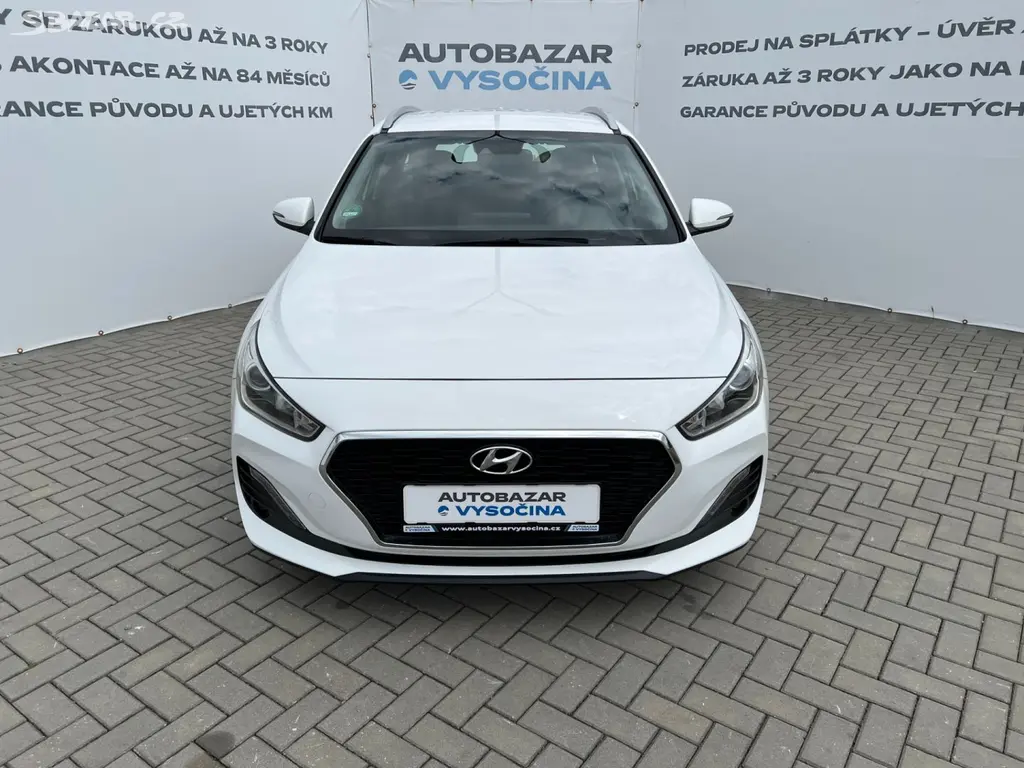 Hyundai i30, Com.1.0T-GDi Comfort ČR+1.maj. - fotka 2