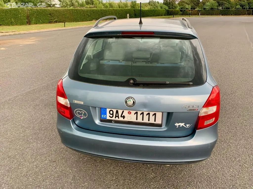 škoda fabia kombi 1.2 51kw tažné,nové STK - fotka 5