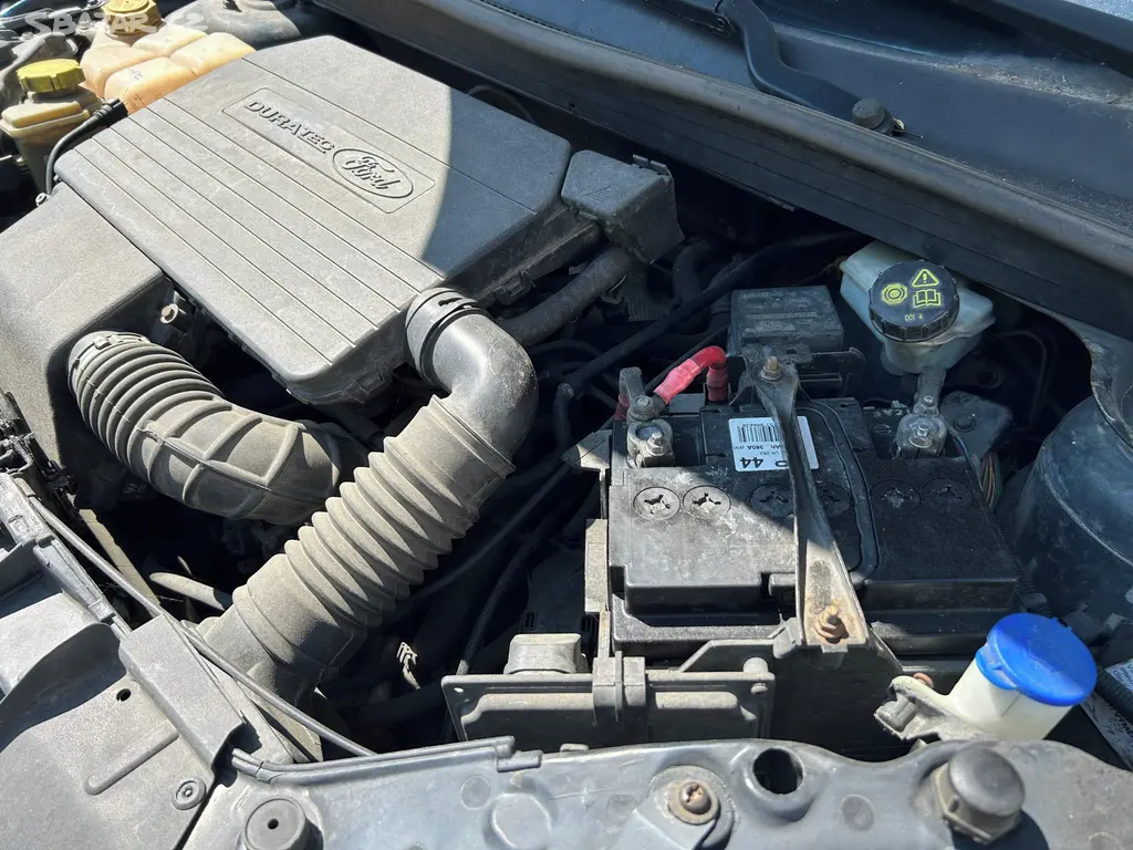 Ford Fiesta 1.3 benzín - fotka 4
