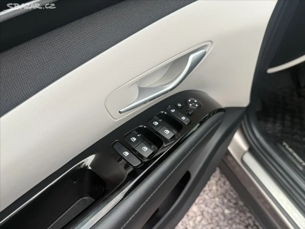Hyundai Tucson, 1,6 T-GDI 110kW DCT Style - fotka 6