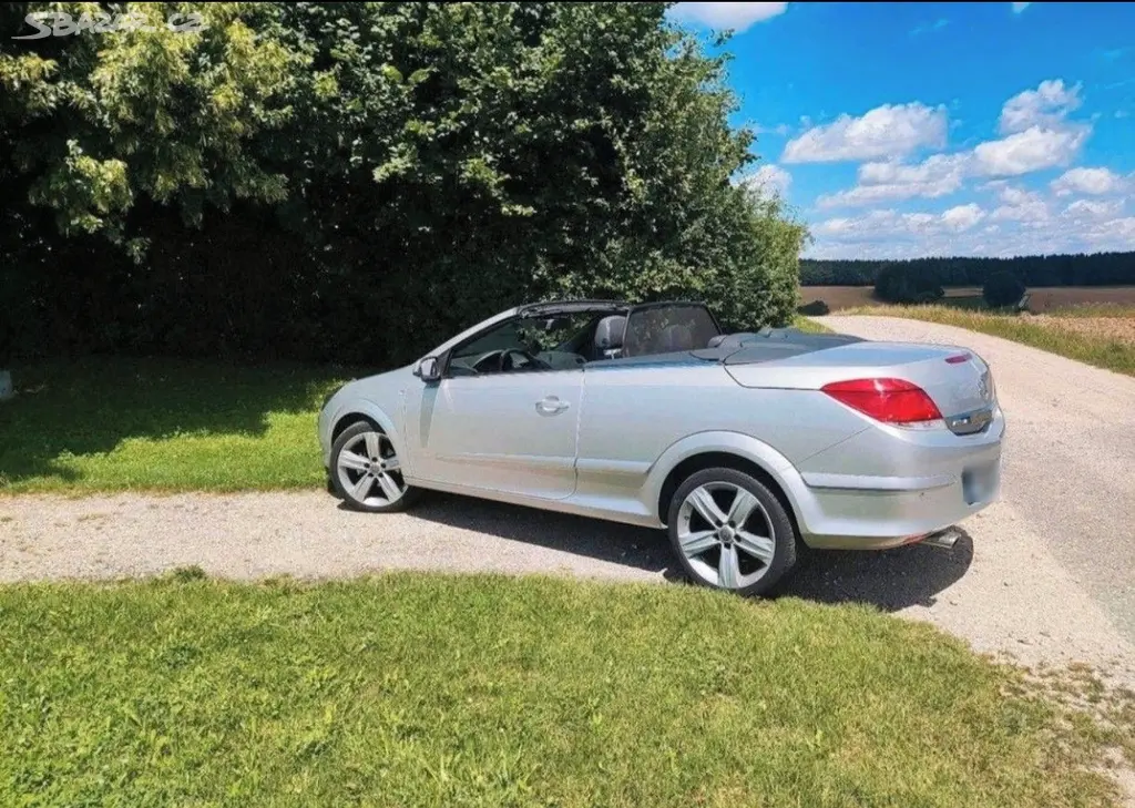 Opel Astra 1.8i Endless Summer edice cabrio - fotka 5