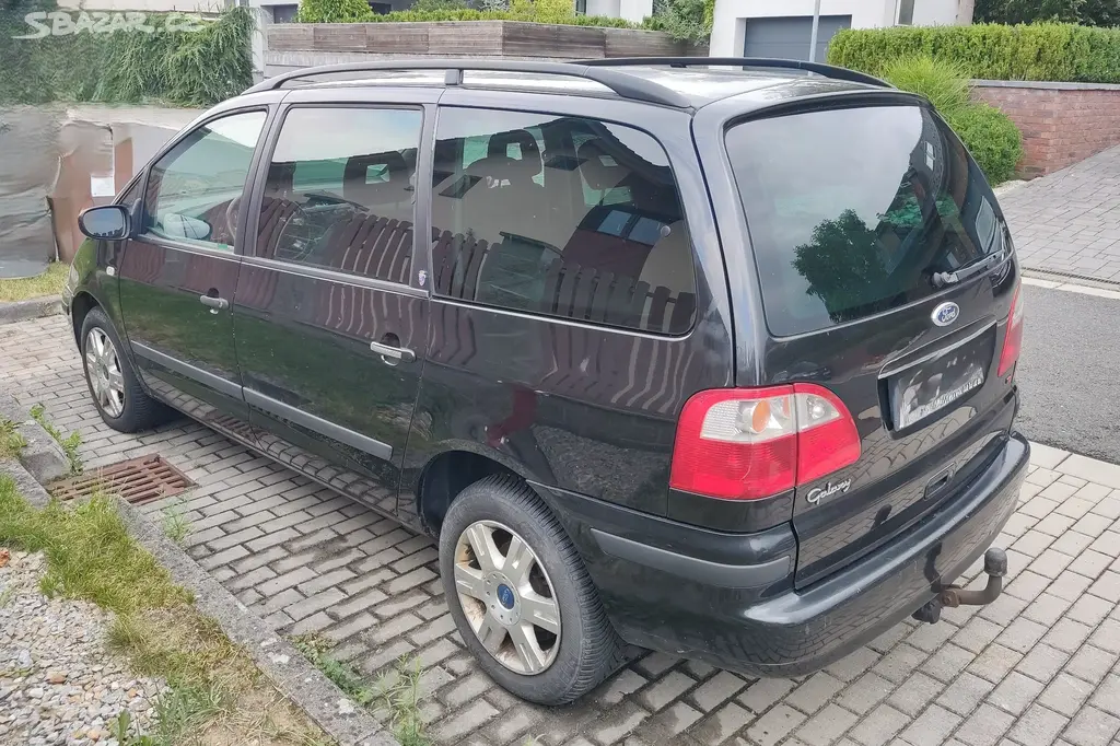 Ford Galaxy 1.9 TDI, r.v. 2006, k opravě - fotka 2