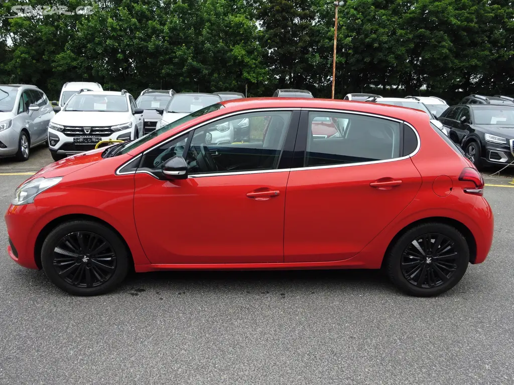 PEUGEOT 208 1.2 PURETECH, GARANCE KM - fotka 4