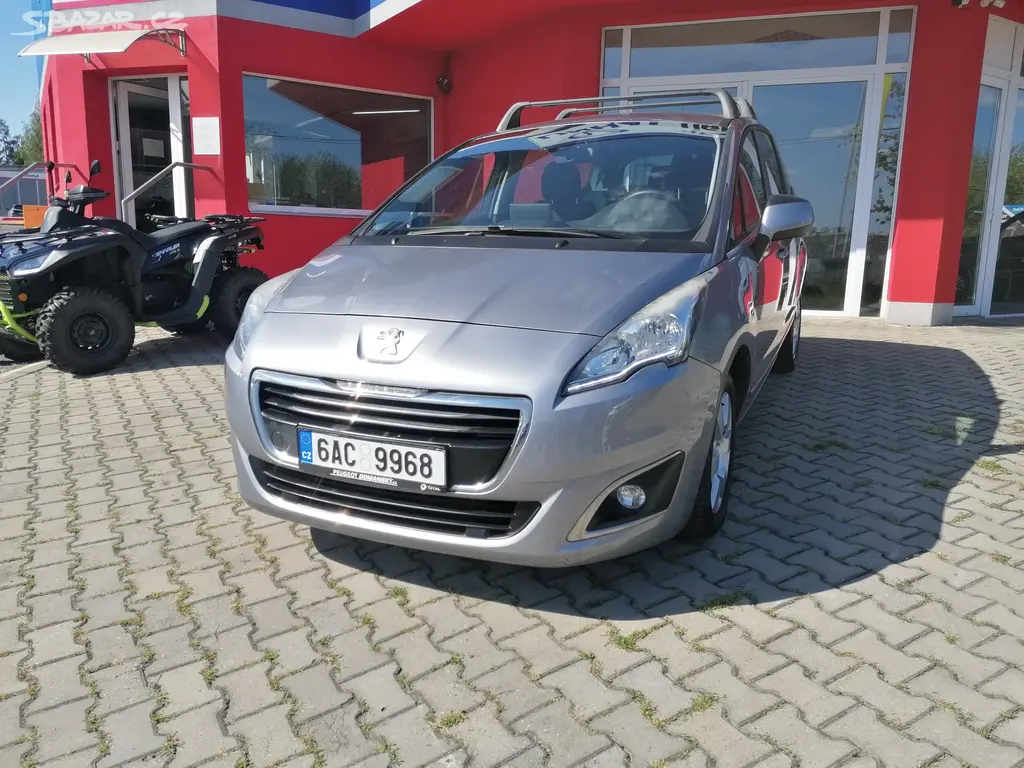 Peugeot 5008 1.6 BlueHDi 88kW, 7 míst, NAVI, TAŽNÉ