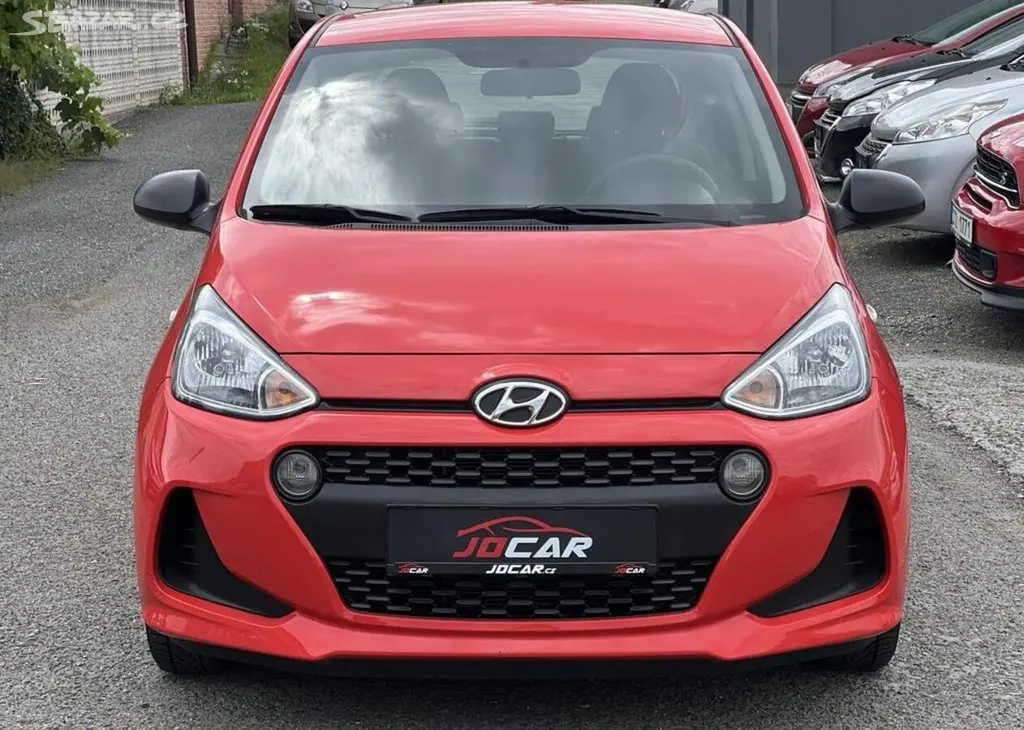 Hyundai i10 1.0i 49kw ABS KOUPENO V ČR manuální - fotka 2
