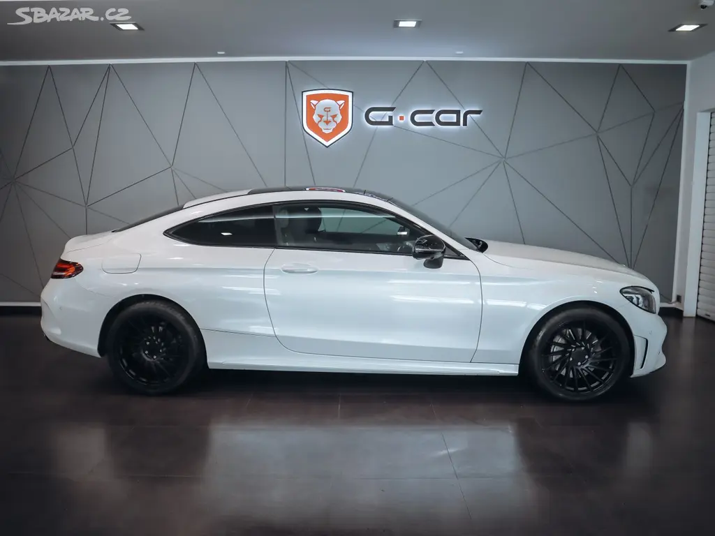 Mercedes-Benz Třídy C, C 300d coupe 4MATIC AMG - fotka 6