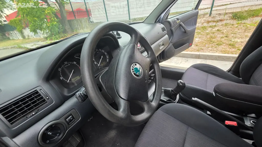 škoda octavia 1.9 tdi 74kw Tour - fotka 6