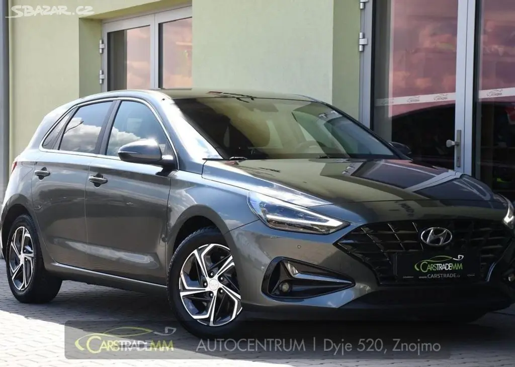 Hyundai i30 1.0T-GDi FAMILY SMART DCT NAVI 88 kw - fotka 6