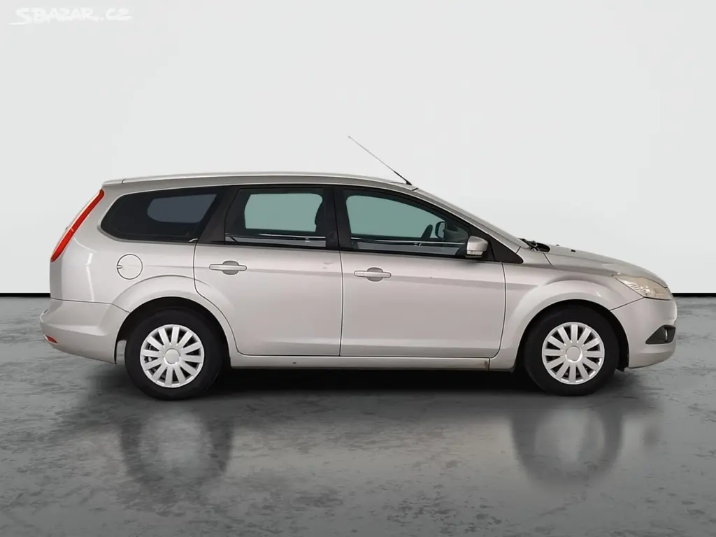 Ford Focus, 1.6 TDCi, po STK, Klima - fotka 6