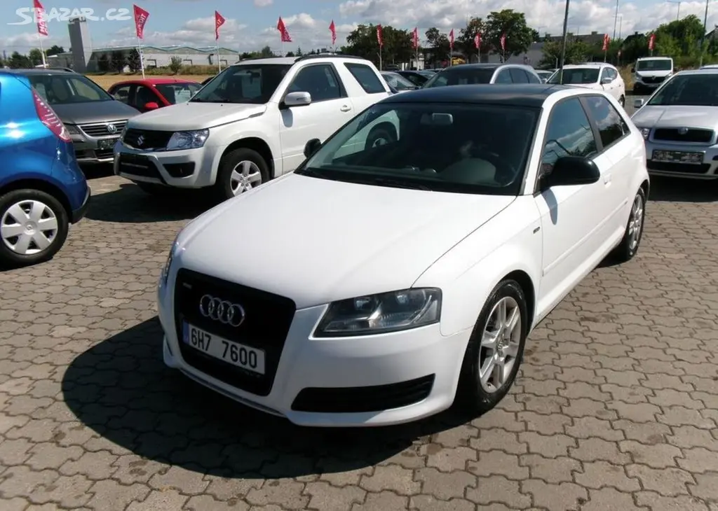 Audi A3 1.4TFSi,serviska benzín manuální