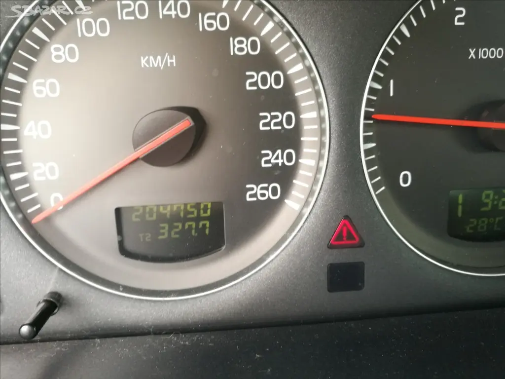 Volvo XC90, 2,4 D5 AWD - fotka 6