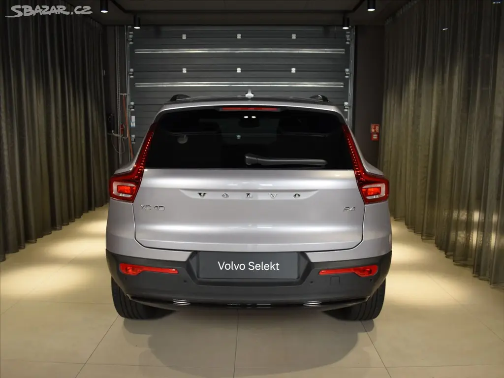 Volvo XC40, 2,0 B4 Ultra Panorama,BLIS - fotka 5