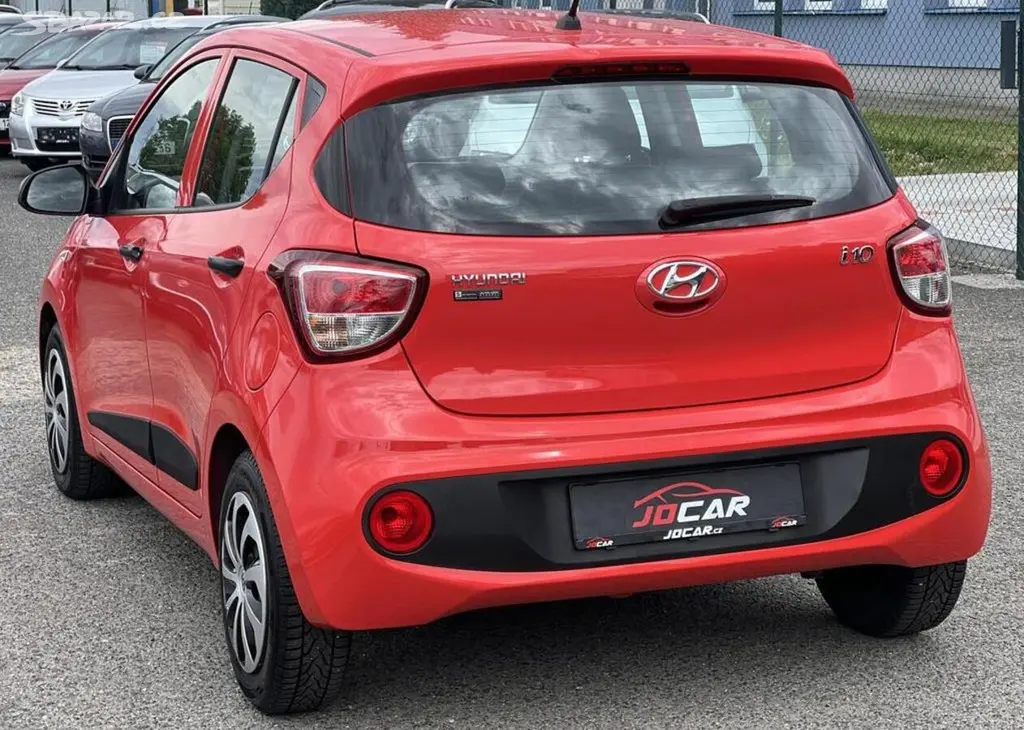 Hyundai i10 1.0i 49kw ABS KOUPENO V ČR manuální - fotka 5