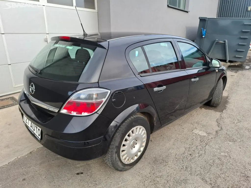 Astra 1.7CTDi 81KW r.11, VELMI SOLIDNÍ, SERVISKA - fotka 6