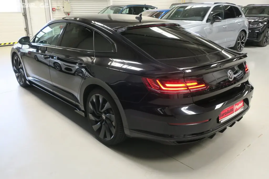 Volkswagen Arteon, 2.0 TDI BMT 140kW DSG Elegance - fotka 2