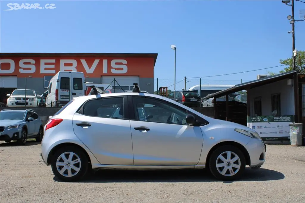 Mazda 2, 1,3 i STK 3/2027, KLIMA - fotka 4