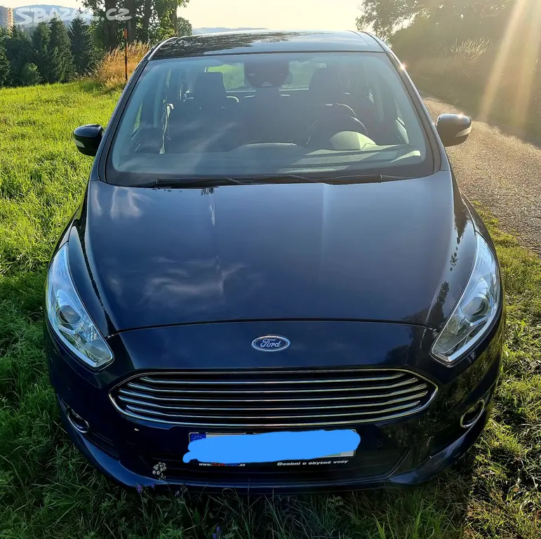 Ford S-Max benzín 1.5 ecoboost, 121KW, 1.majitel