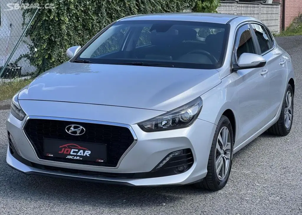 Hyundai i30 Fastback 1.0T-GDi KOUPENO V ČR