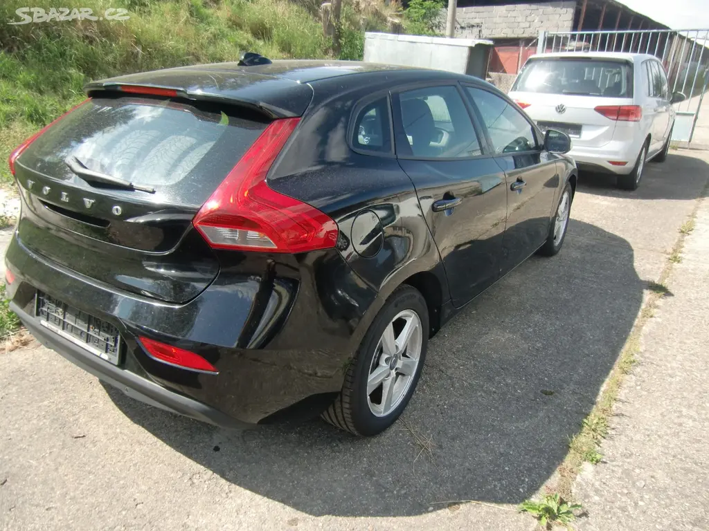 VOLVO V40 1,6D2 Basis - fotka 4