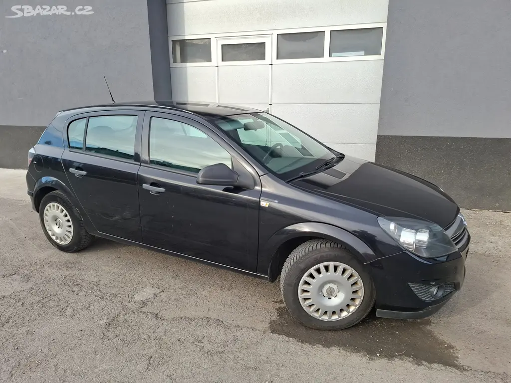 Astra 1.7CTDi 81KW r.11, VELMI SOLIDNÍ, SERVISKA - fotka 5