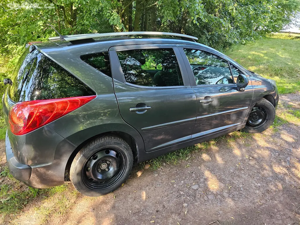 Peugeot 207 SW 1.6 HDi r.v. 2008 - fotka 2