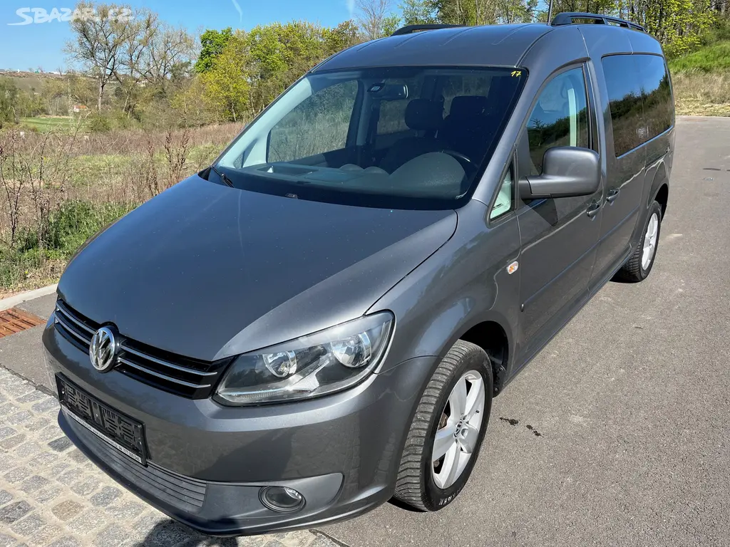 Volkswagen Caddy MAXI LiFE 1.6 TDI DSG 2x šoupačky