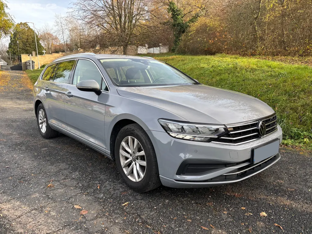 Volkswagen Passat Variant 1,5TSI 2022 EVO 110kw - fotka 3