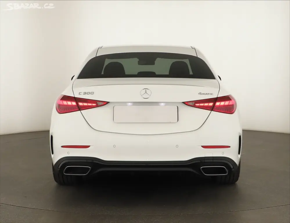 Mercedes-Benz Třídy C, 300 4MATIC, AMG Paket - fotka 4