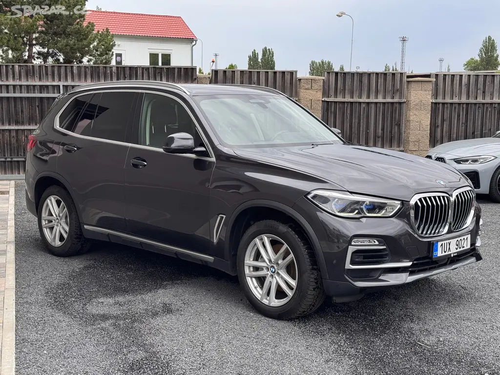 BMW X5, xDrive 30d xLine - fotka 4