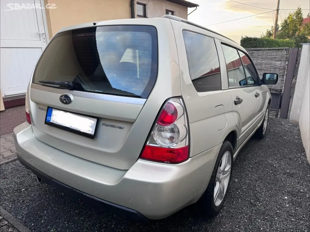 Subaru Forester 2,5 TURBO, 2006, automat - fotka 4
