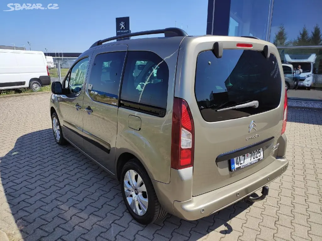 Citroën Berlingo, MULTISPACE EXCLUSIVE 1.6HDI TZ - fotka 3