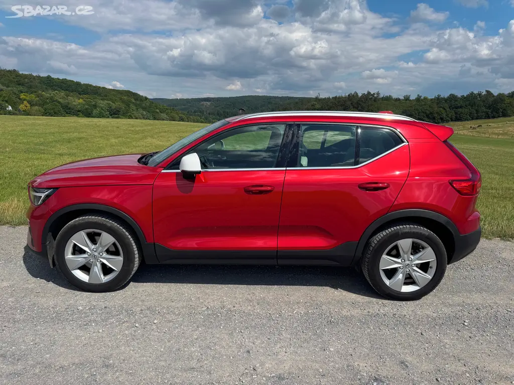 XC40 B4 BRIGHT+ 2.0 145kW ACC NAVI LED KAMERA ČR - fotka 5