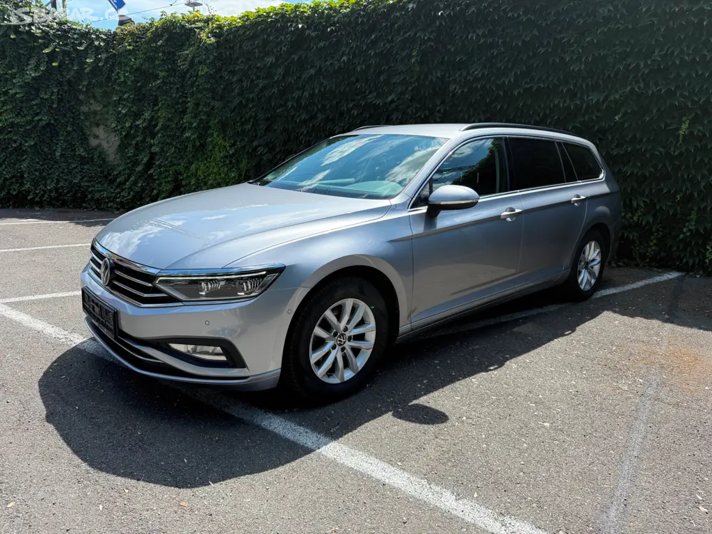 VW Passat B8 2.0 TDi/IQMatrixLed/Webasto/148Tkm - fotka 3