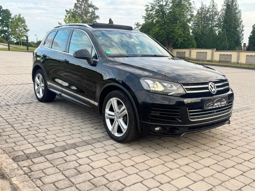 Volkswagen Touareg 3.0tdi R-line 1.MAJ webasto - fotka 3